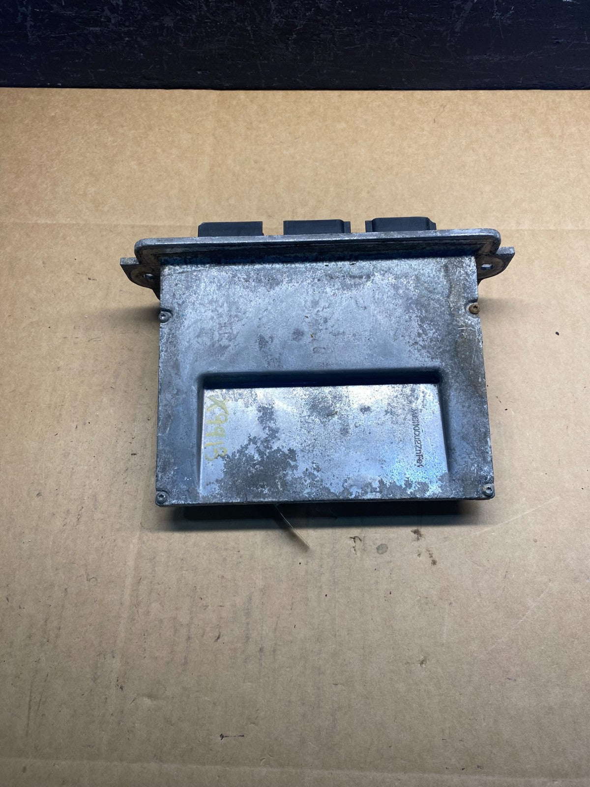 2005 2006 Ford Escape  Engine Control Unit ECU ECM Computer Module OEM AC2758 DG1