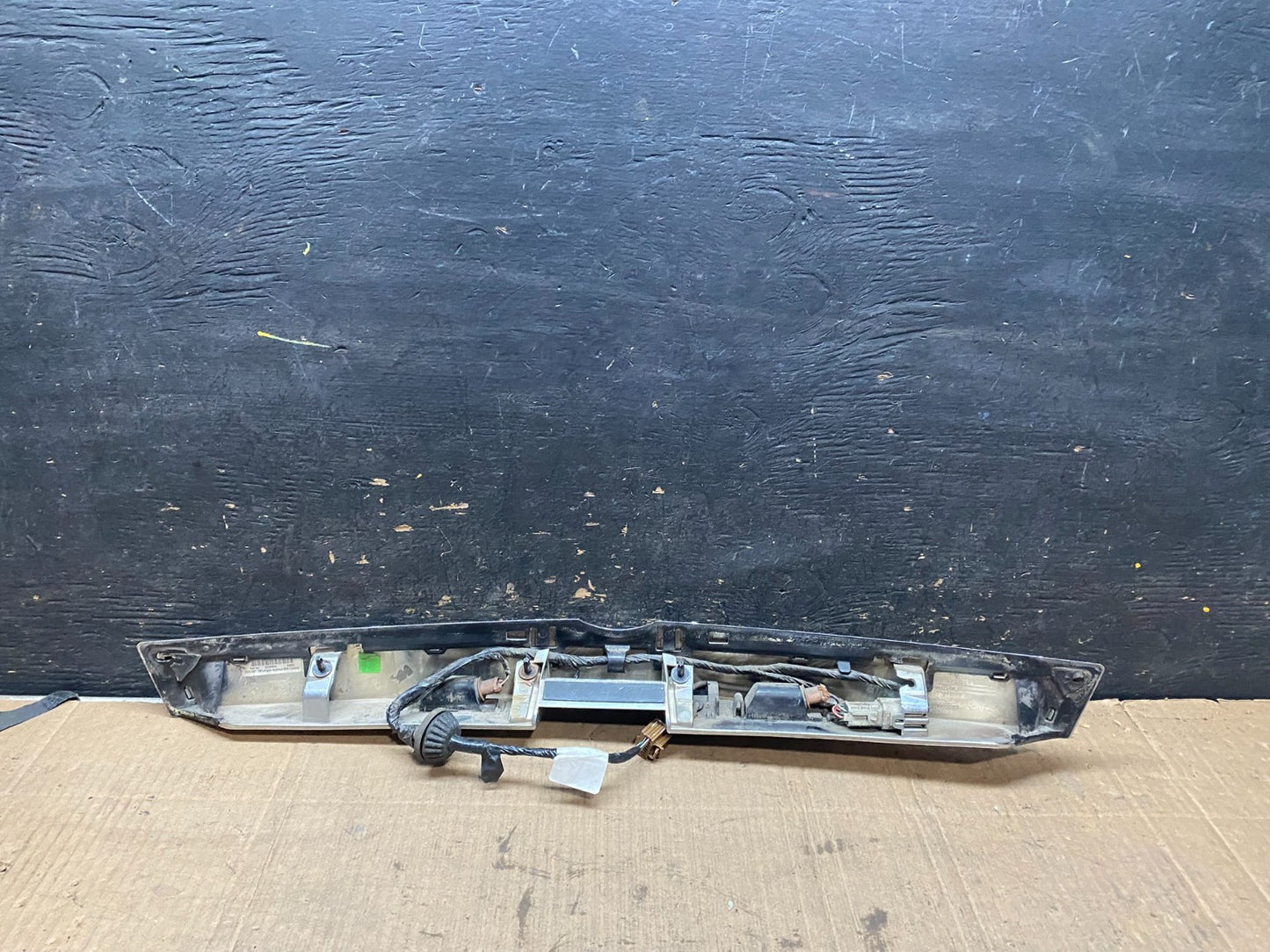 2010-2015 Cadillac SRX Rear Liftgate Tailgate Finish Molding W/ Camera T4144 DG7