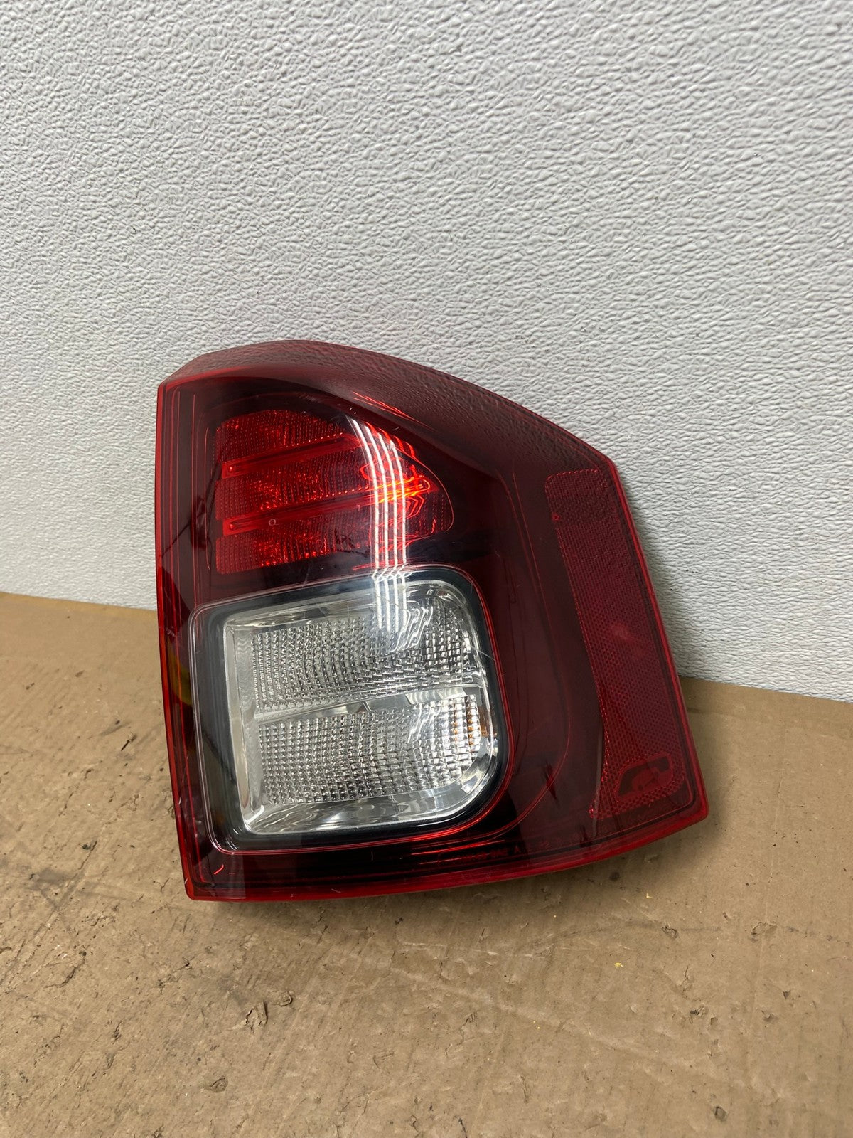 2014 - 2017 Jeep Compass Right Passenger Side Tail Light AC0199 LK1
