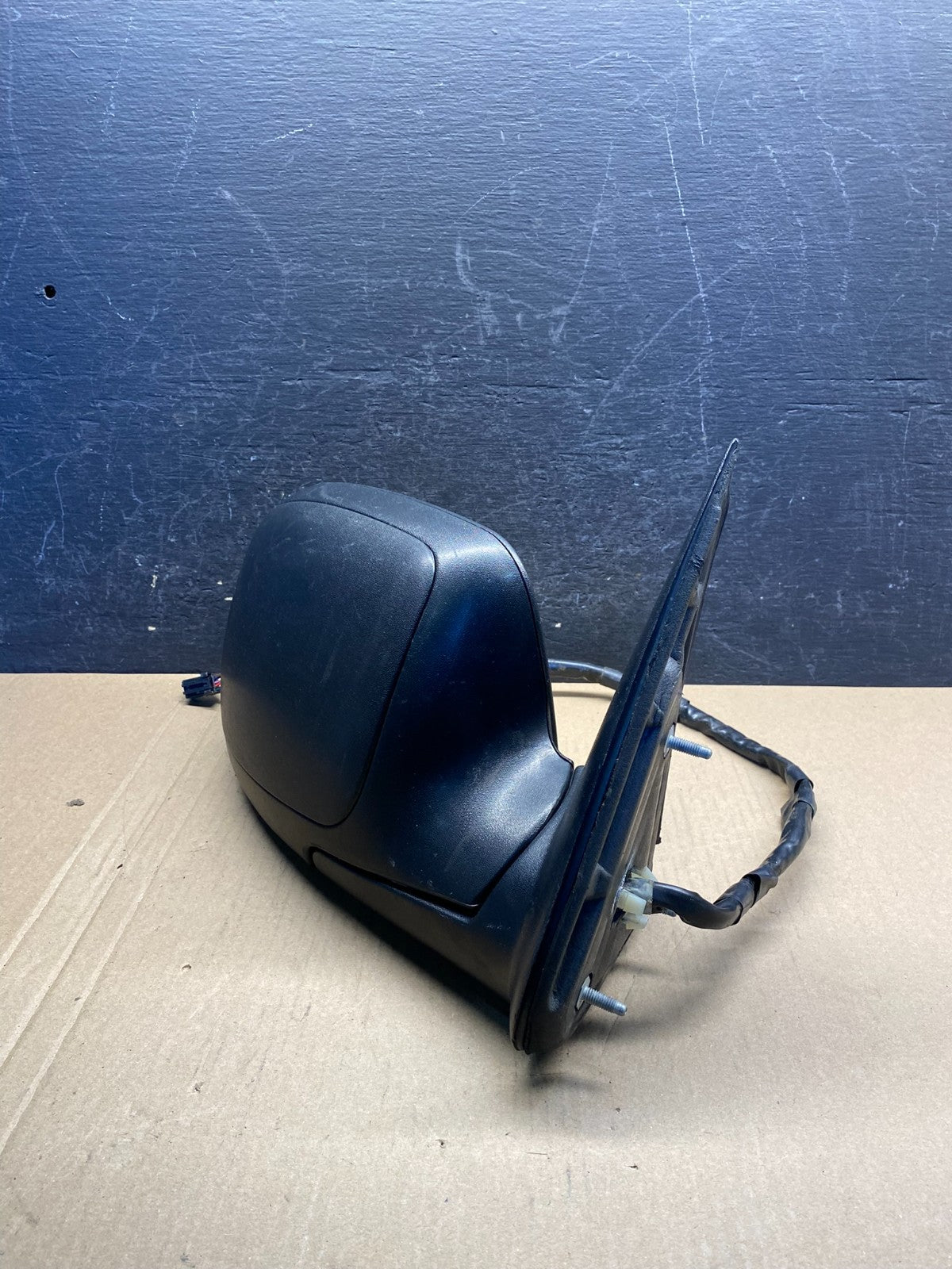 2003-2006 Chevrolet Tahoe Suburban Right Passenger Turn Door Mirror AG3512 DW2