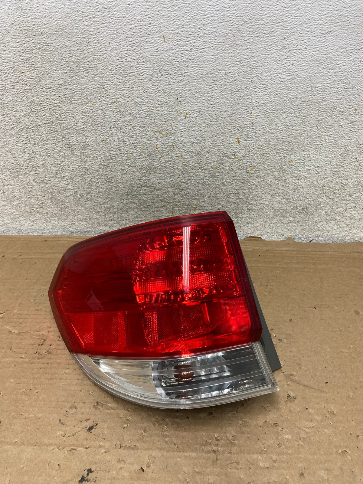 2008 2009 2010 Honda Odyssey Left Driver LH Side Tail Light AH8933 LK0