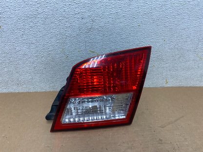 2002-2004 Infiniti i35 Inner Right Passenger Rh Side Tail Light OEM O9780 DW0