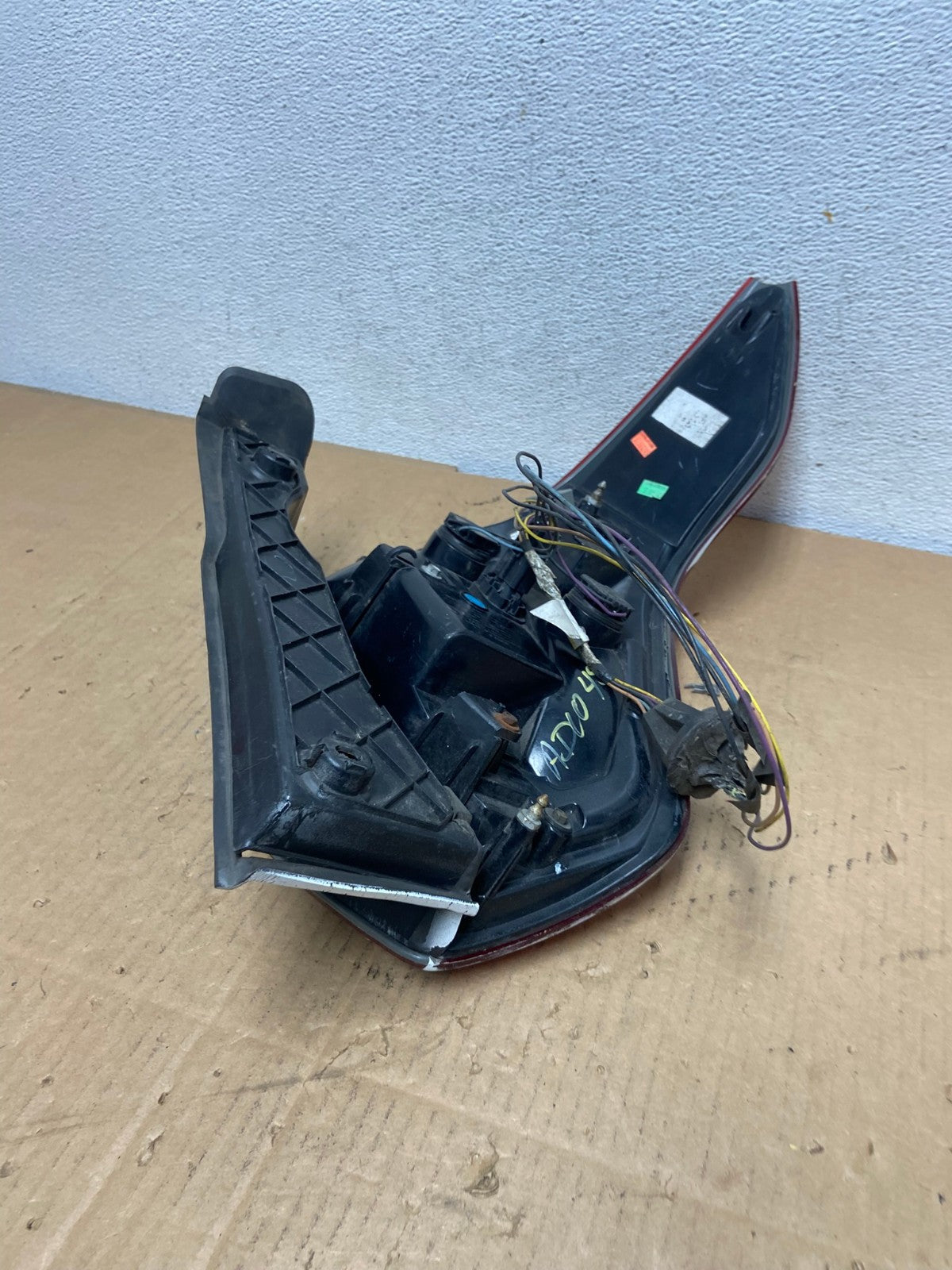 2016 to 2019 Ford Explorer Left Driver Lh Side Tail light AD1045 LK6