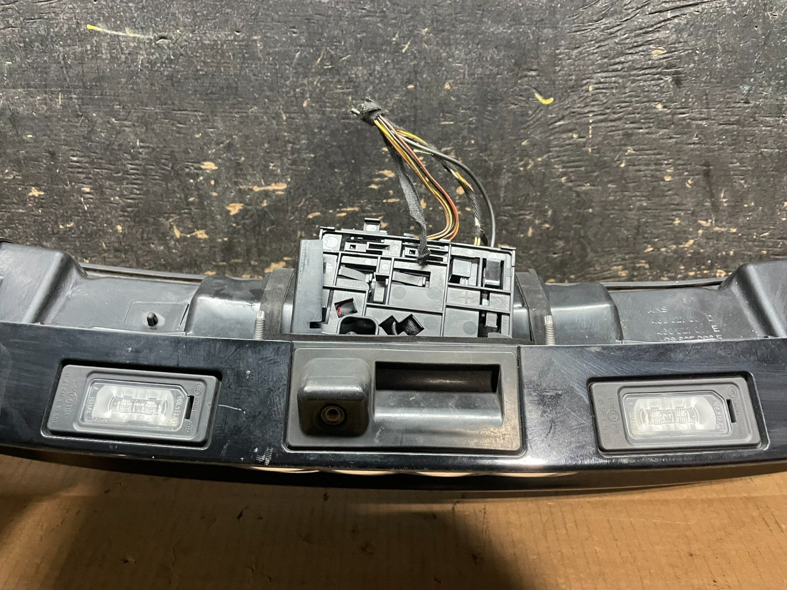 2012-2015 Audi A7 S7 Liftgate Trunk Lid Spoiler W/ Tail light Camera Y179514