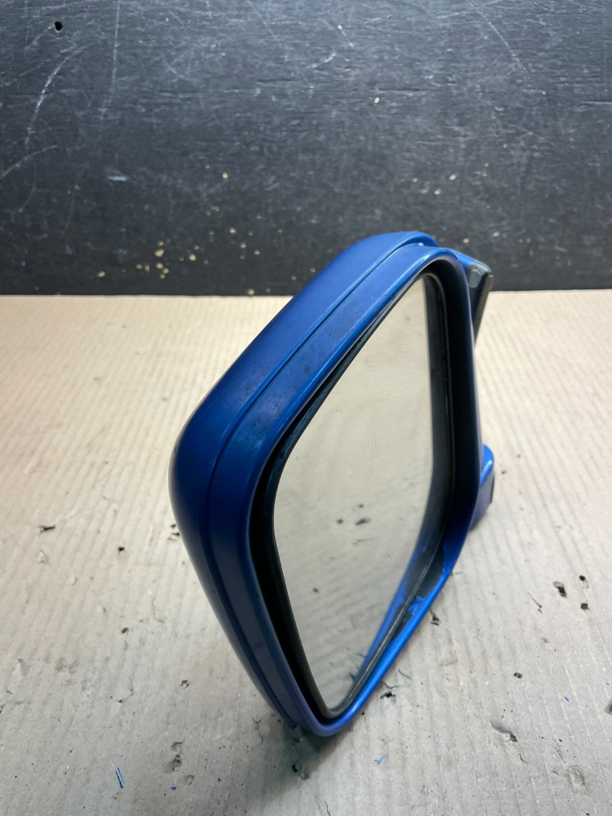 1997 to 2002  Mitsubishi Montero Left Driver LH Side View Door Mirror X0679 MS10