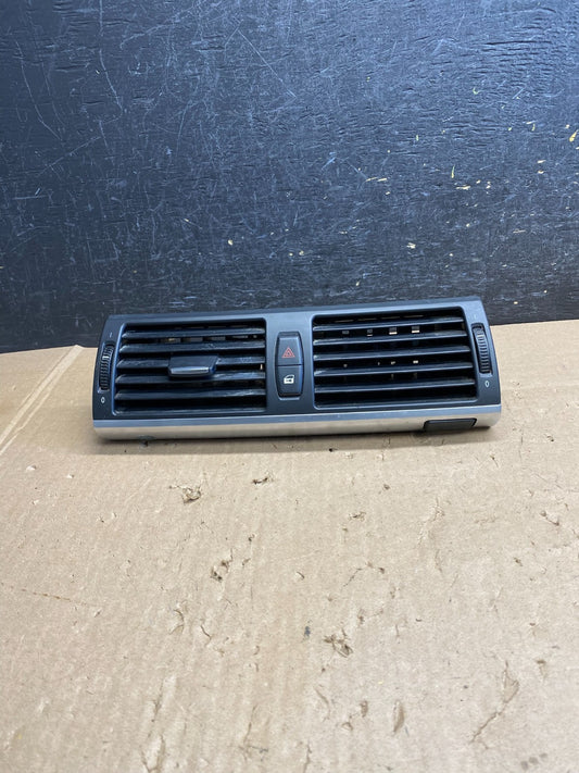 2007 to 2013 BMW X5 X6 Center Console Dash Air Vent AI6473 DW0