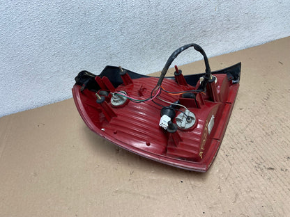 2001 2002 2003 Hyundai Elantra Right Passenger Rh Tail Light AF3234 LK6