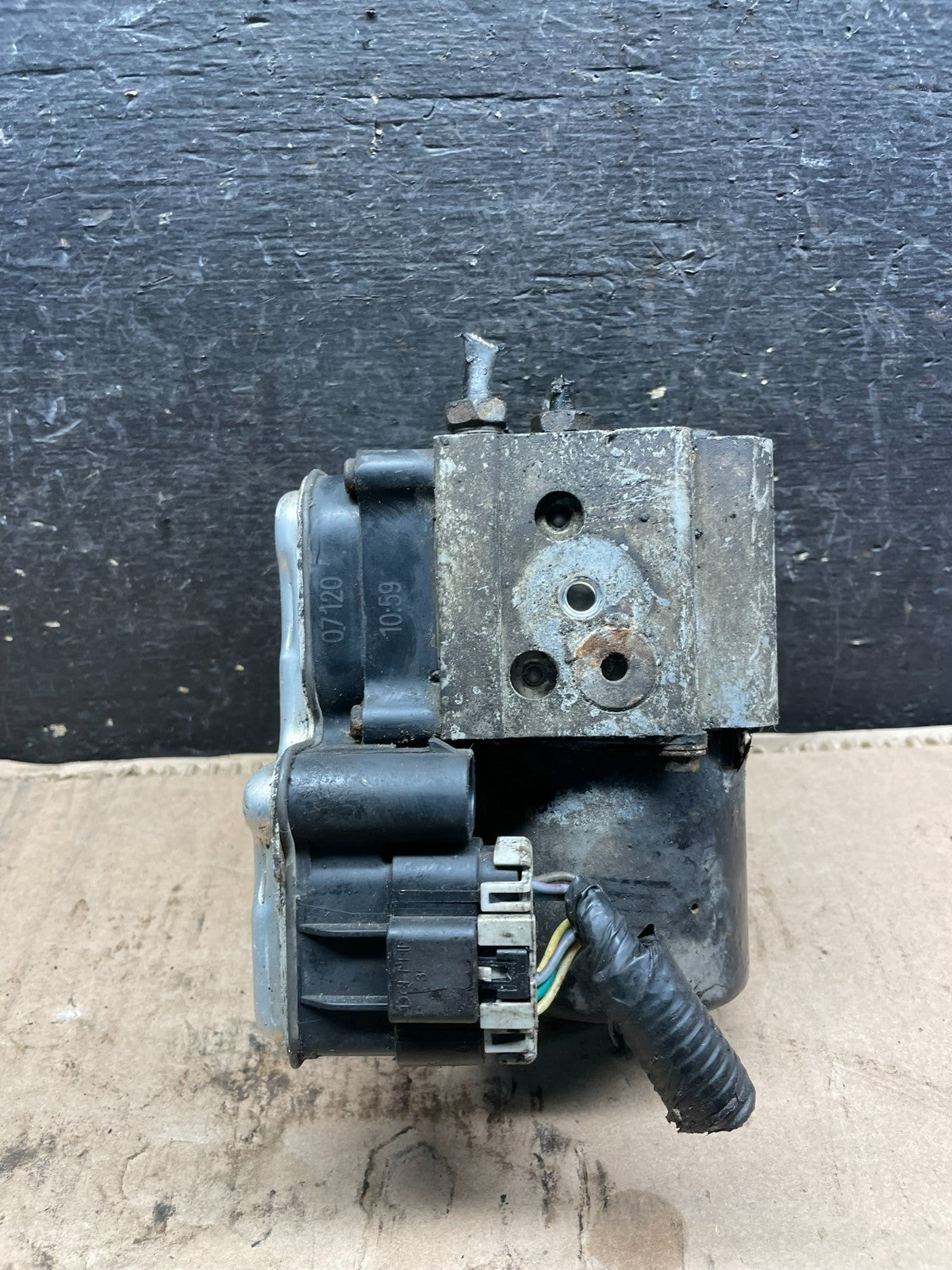2004 - 2007 Chevy Express GMC Savana 1500 2500 ABS Anti Lock Brake Pump T2670 DG1