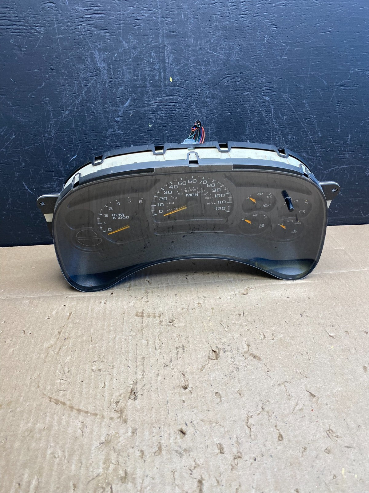 2003 to 2006 Chevrolet Silverado Yukon Cluster Gauge Speedometer AC9046 DG0