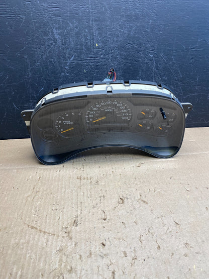 2003 to 2006 Chevrolet Silverado Yukon Cluster Gauge Speedometer AC9046 DG0