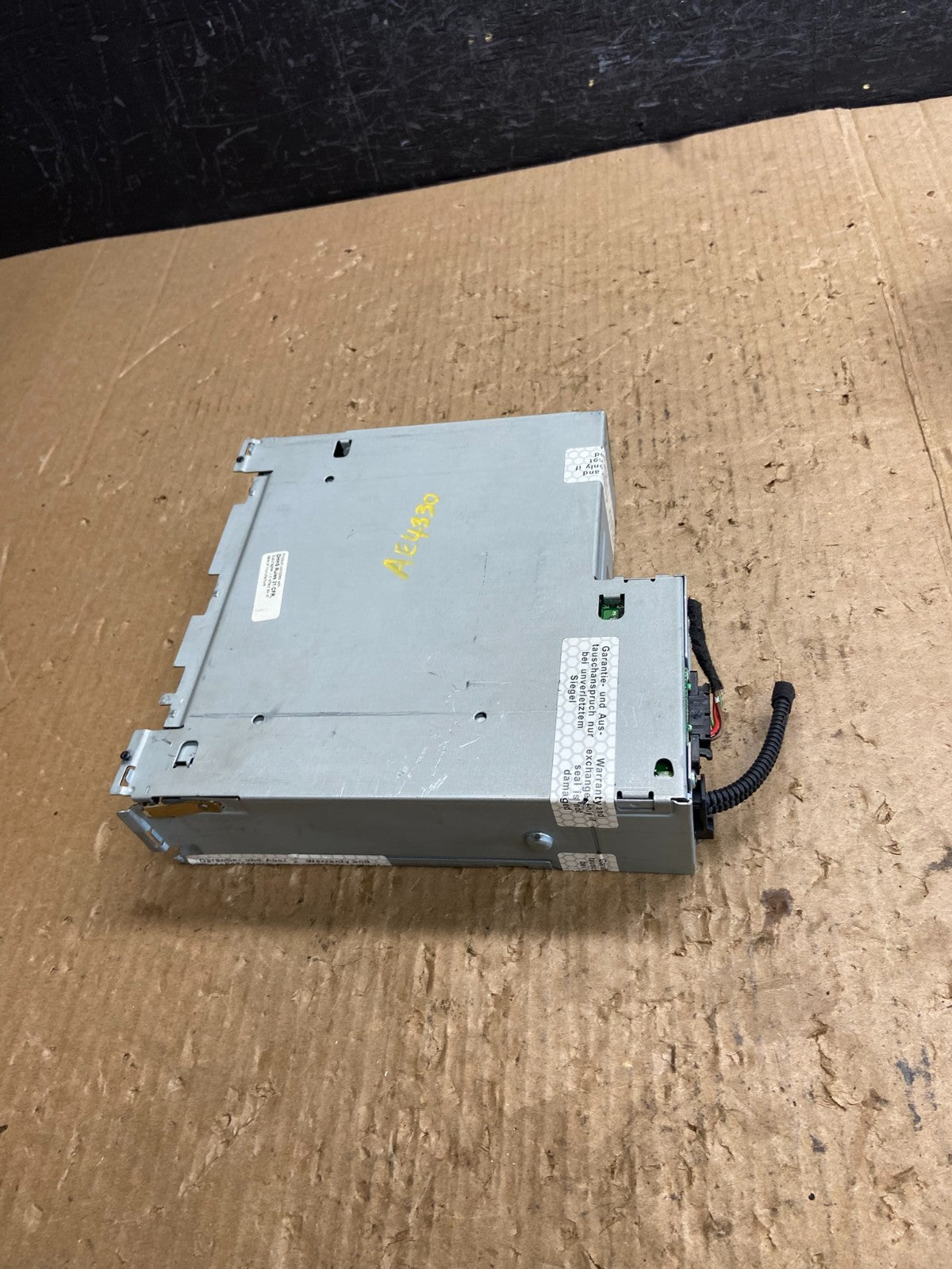 2007 to 2009 Audi Q7 Cd Disc Player Receiver Changer Unit AE4330 DG4