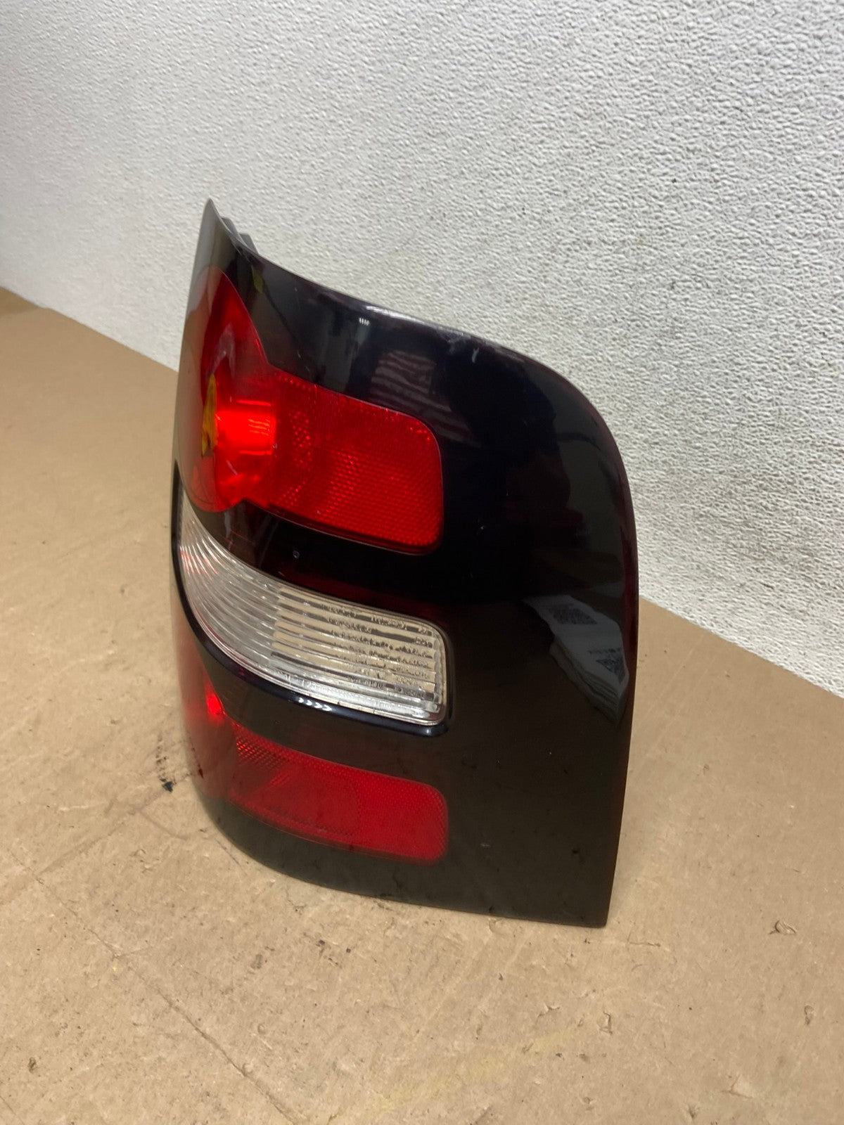 2006 to 2010 Ford Explorer Right Passenger Side Tail light AE6798 LK1