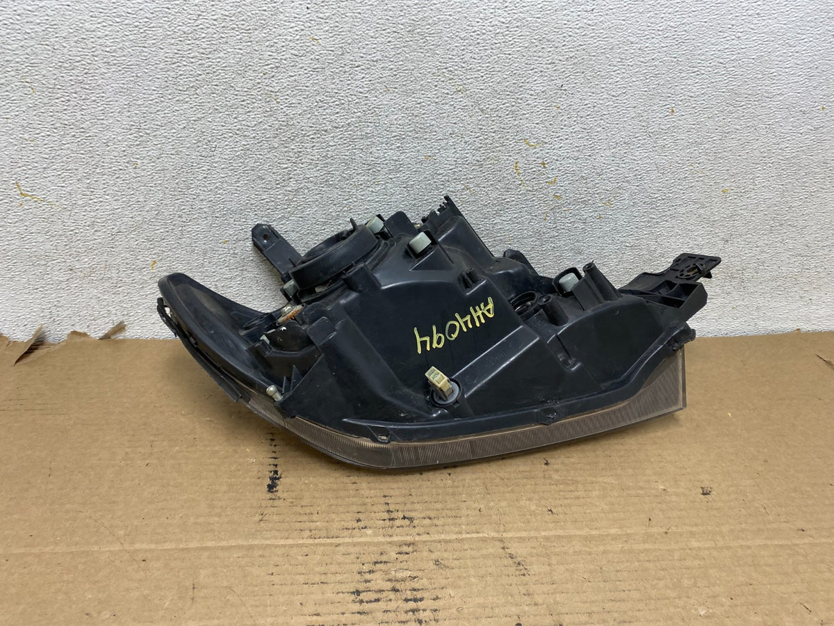 2003-2004 Mitsubishi Outlander Left Driver LH Headlight AH4094 DW6