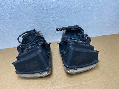 2005 to 2010 Chrysler 300C Left+Right Side Halogen Headlights AD4543 DW10