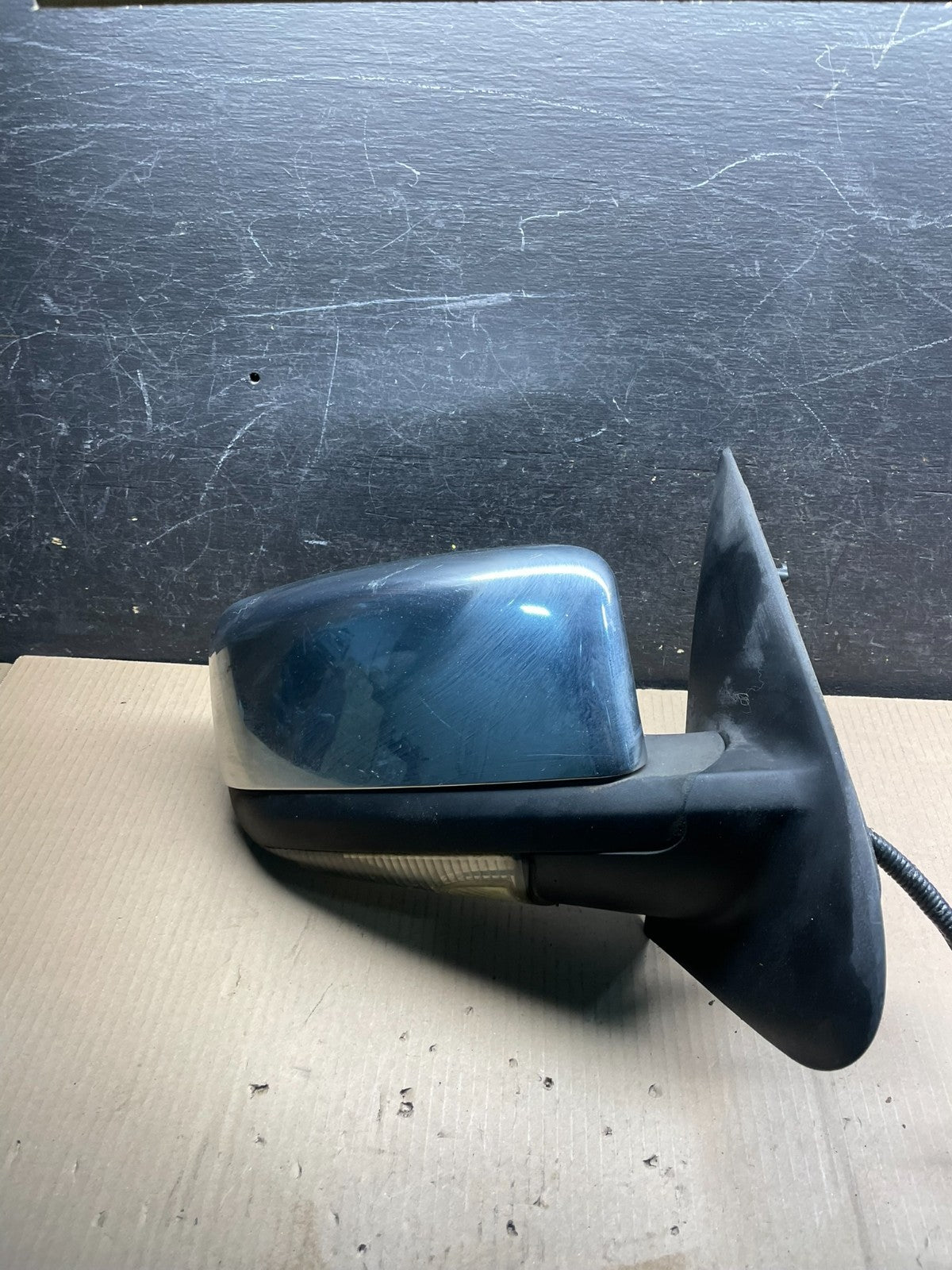 2003 to 2006 Lincoln Navigator Right Passenger Heated Door Mirror OEM X0665 MS0