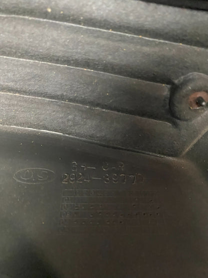 2001 to 2005 Hyundai XG350 V6 Engine Motor Cover T0429 DG8