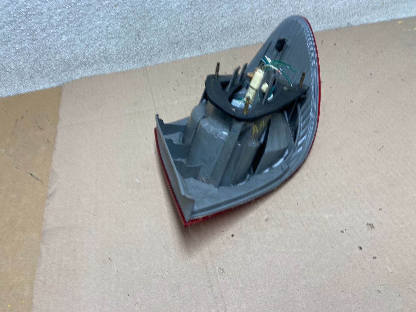 2003 to 2005 Toyota Corolla Left Driver Lh Side Tail Light AA0301 DW4