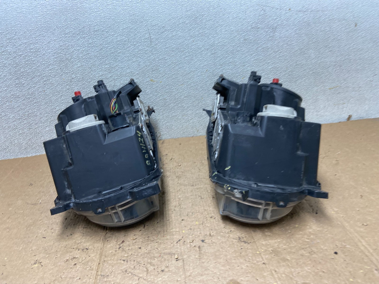 2010 - 2012 Land Rover Range Rover L322 Left+Right Xenon Hid Headlights AA412415