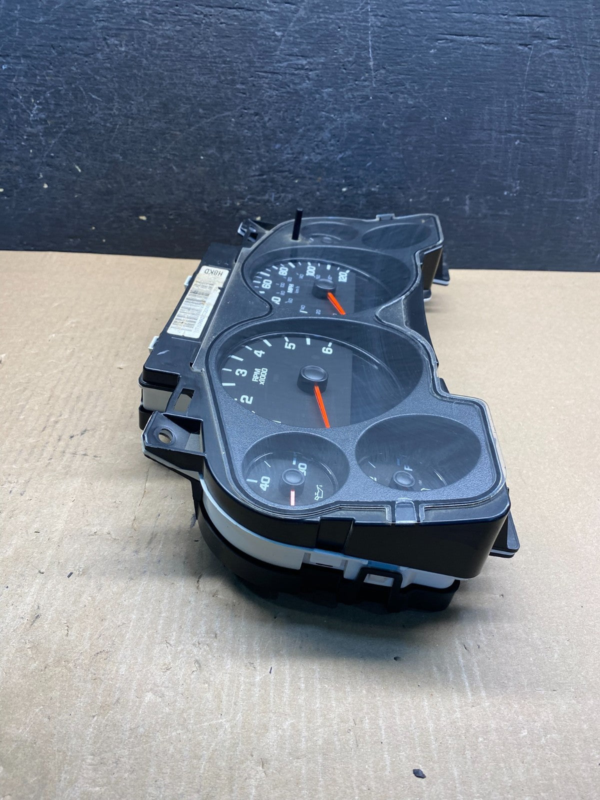 2007 to 2013 Chevrolet Silverado Suburban Cluster Gauge Speedometer AG1845 DG1