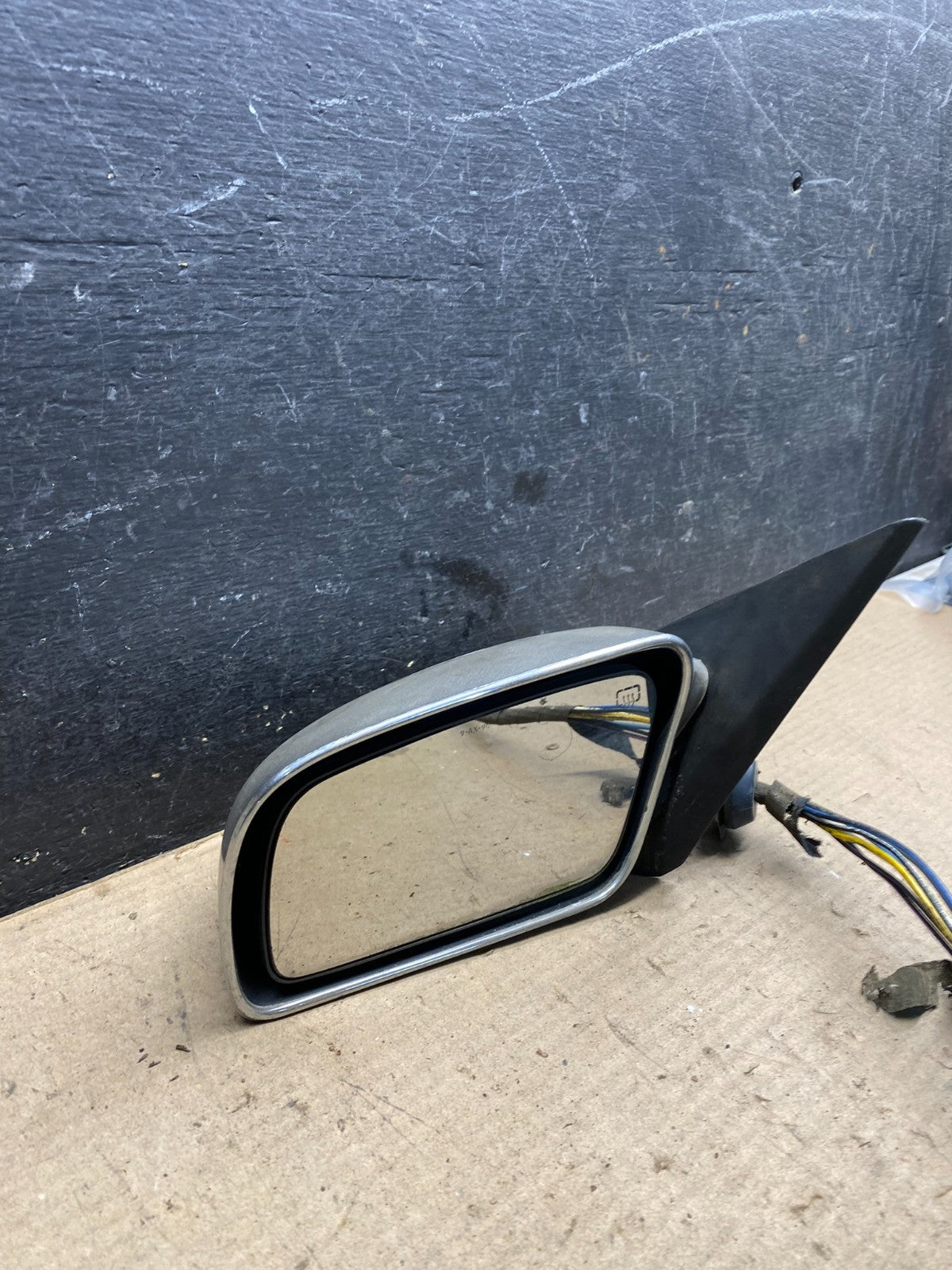 1990 to 1993 Chrysler Imperial Left Driver LH View Door Mirror Oem q6086 DG8
