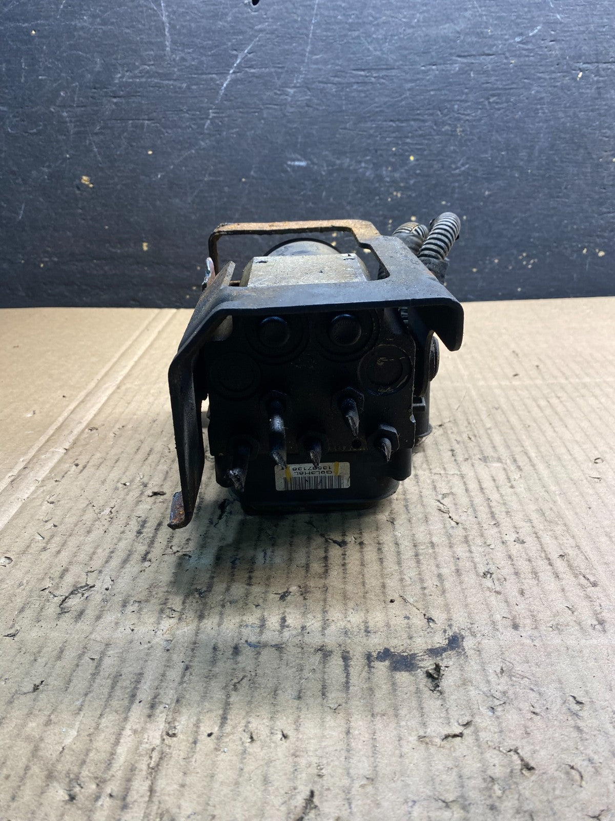 2004-07 Chevrolet Express ABS Pump Control OEM 13567136 Module AB2746 DG3