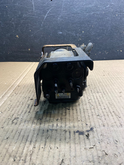 2004-07 Chevrolet Express ABS Pump Control OEM 13567136 Module AB2746 DG3