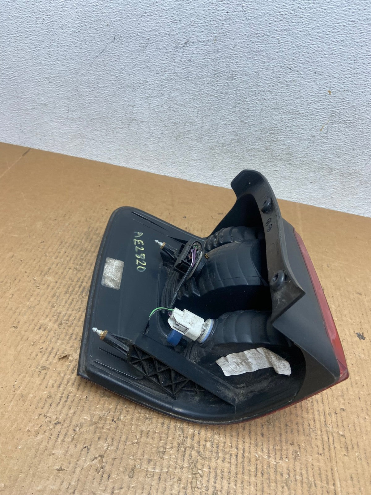 2008 to 2012 Ford Escape Right Passenger RH Side Tail Light AE2820 LK6