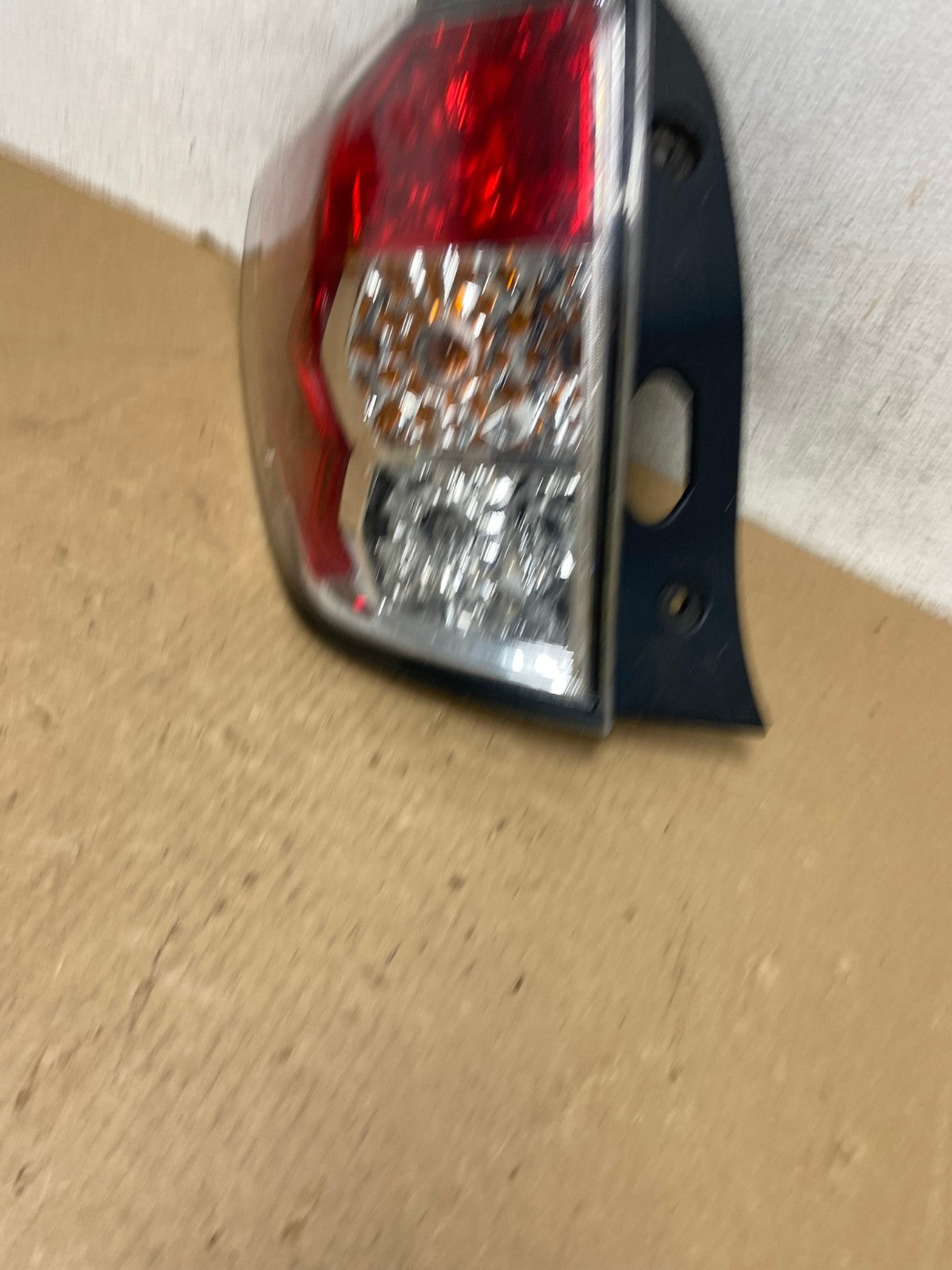 2009 - 2013 Subaru Forester Left Driver Lh Side Tail Light AG0529 LK1