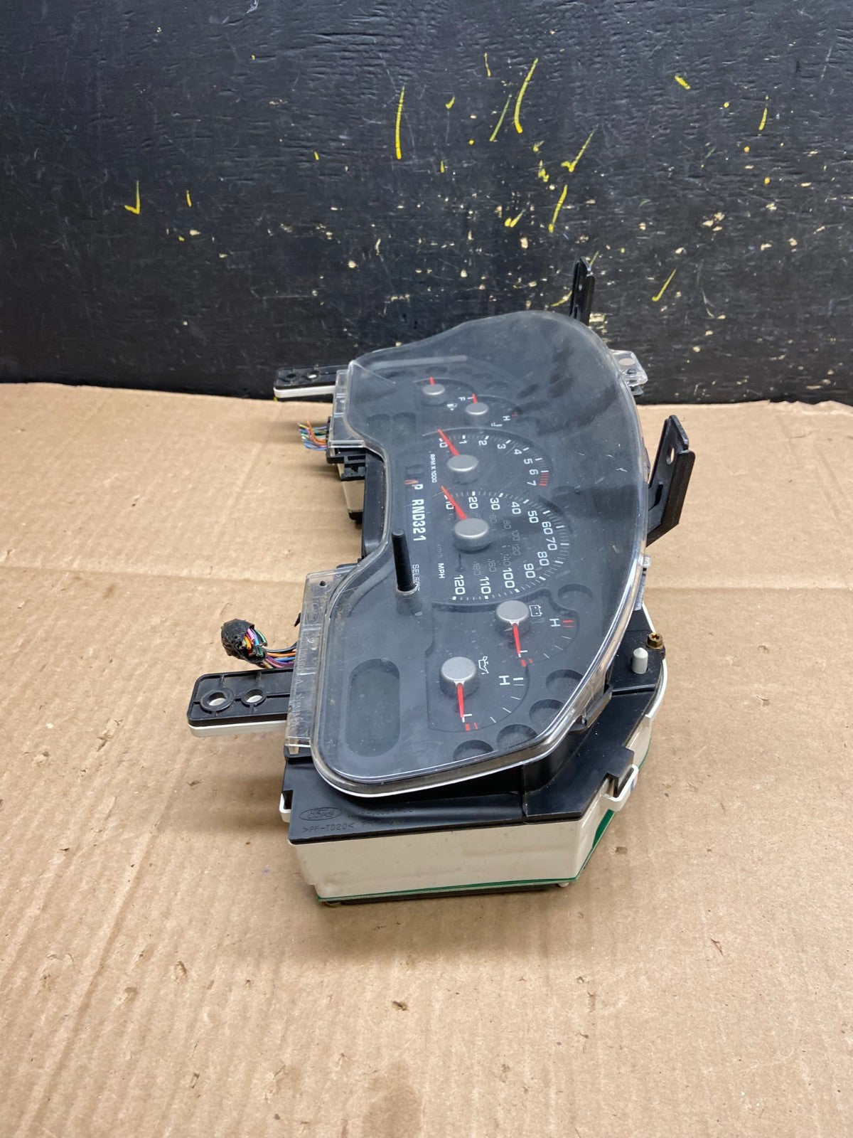 2001 2002 2003 Ford Explorer Speedometer Cluster Gauge Oem Y2279 DG3