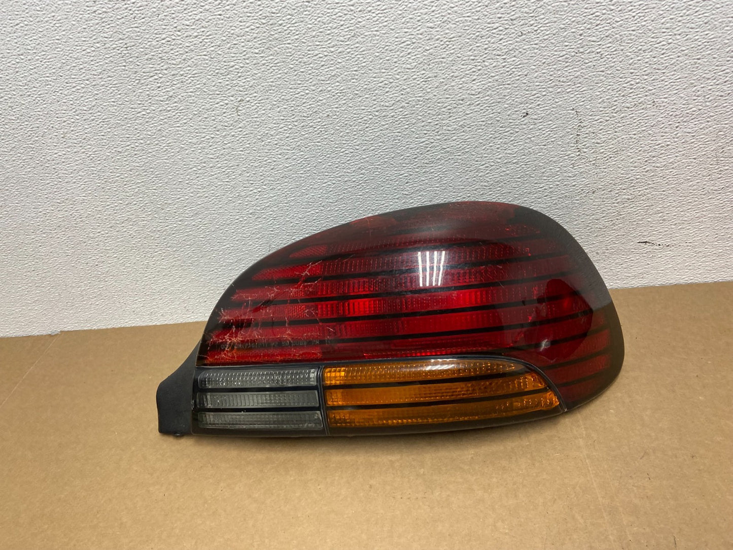 1996-1998 Pontiac Grand AM Right Passenger RH Side Tail Light OEM AB9977 DW0