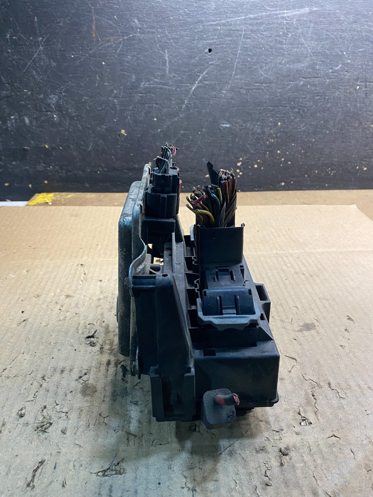 2007 Jeep Grand Cherokee Body Control Module BCM Power Fuse Box Z5008 DG2