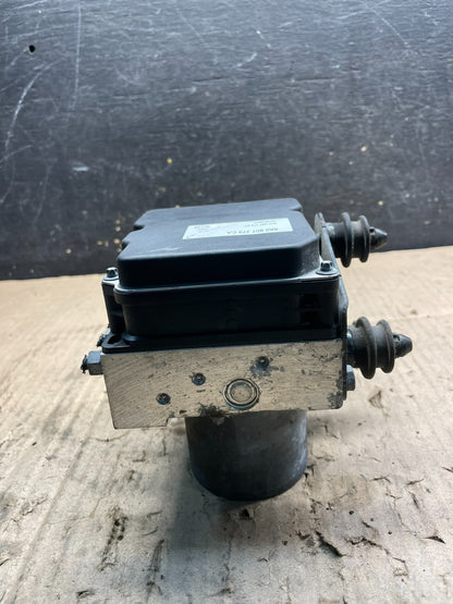 2010 to 2012 Audi A4 ABS Anti-Lock Brake Pump 8K061451 t7537 DG2