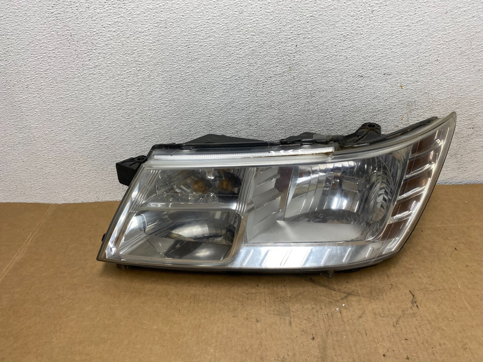 2009 to 2017 Dodge Journey Headlight Left Driver Lh Side Halogen AD6072 DW0