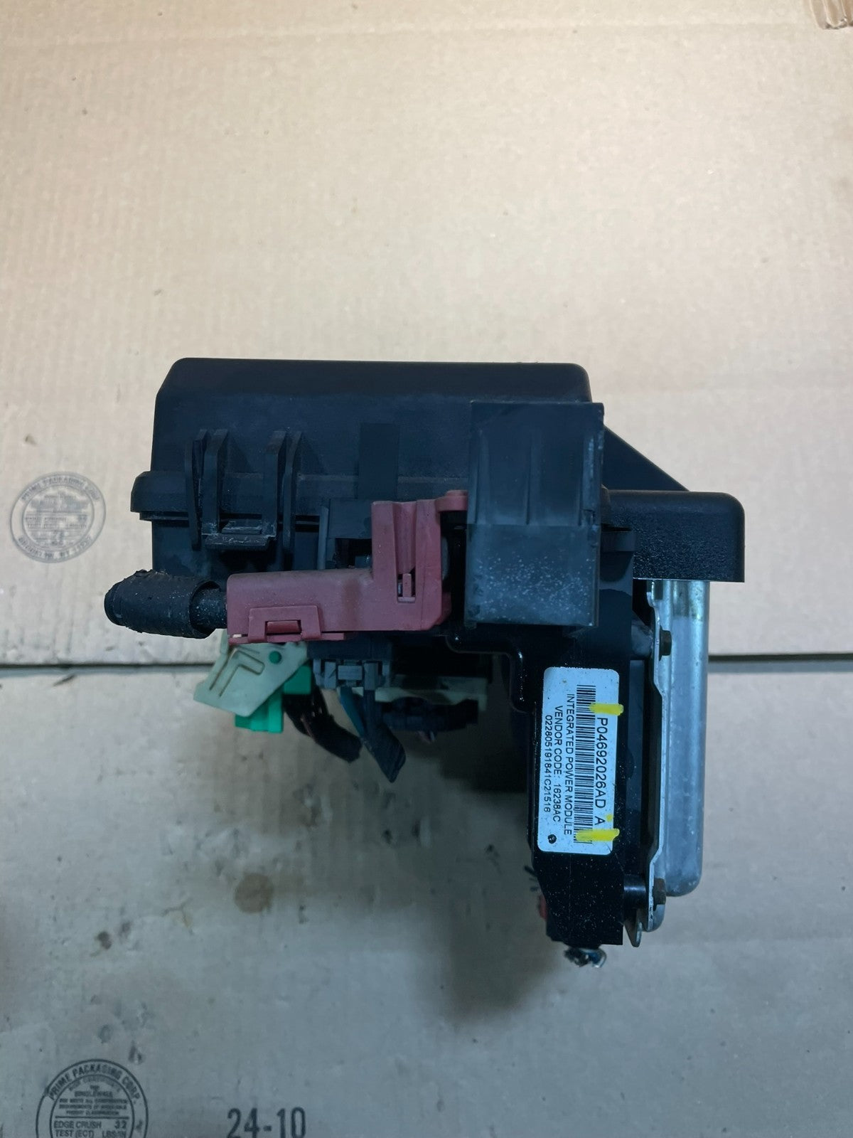 2005  Dodge Charger Magnum  Fuse Box Body Control Module BCM v6721 DG3