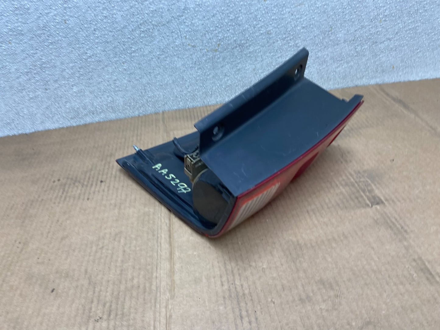 2003 2004 2005 2006 Ford Expedition Right Passenger Rh Tail light OEM AA5297 DW6