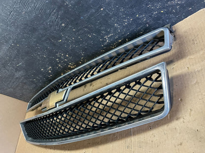 2007 to 2014 Chevrolet Avalanche Front Upper Lower Set Grill Grille Y9707 DG4