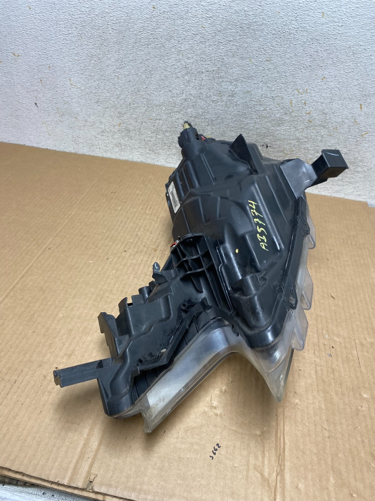 2014 2015 2016 Nissan Versa Note Right Passenger RH Side Headlight AI5774 DW8