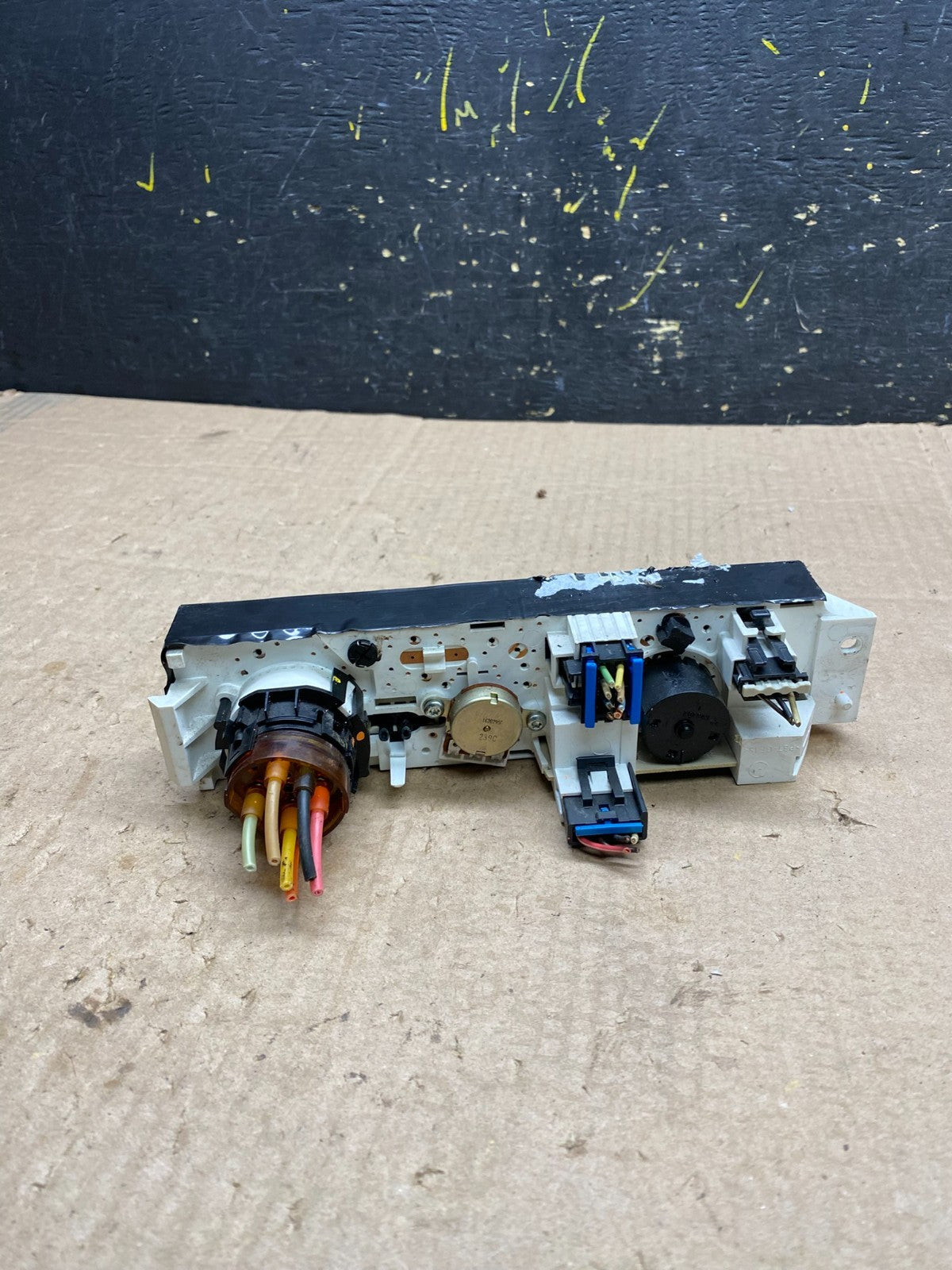 2001 - 2007 GMC Chevrolet Express 1500 Climate Control A/C Z1669 DG3