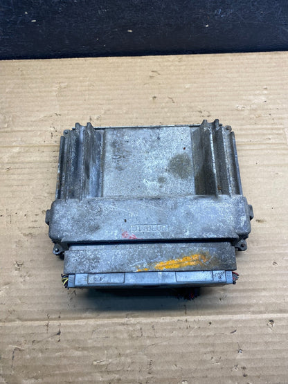 2001-2002 Silverado Tahoe Engine Computer Module 12200411 ECM ECU AE6224 DW1