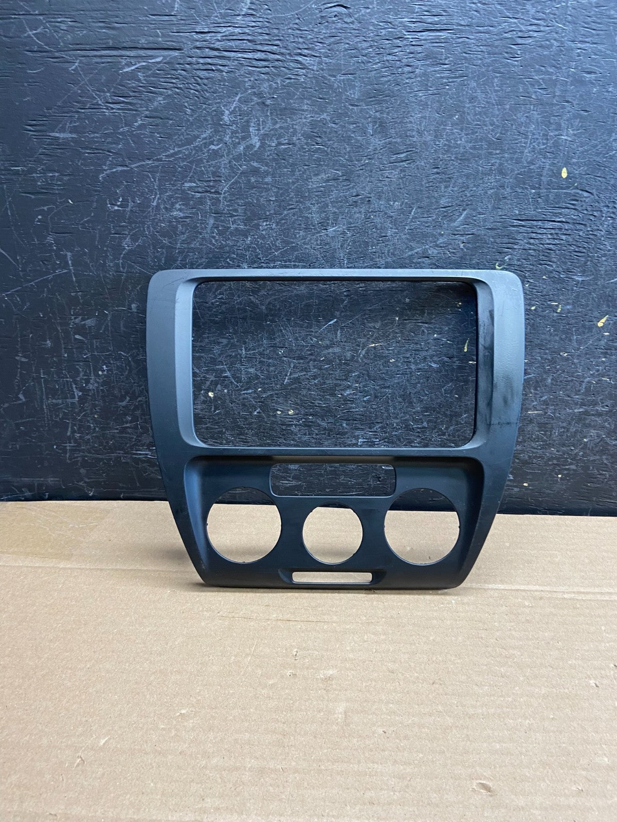 2016 2017 2018 Volkswagen Jetta Panel Radio Climate Control Bezel Trim AG5076 DG0