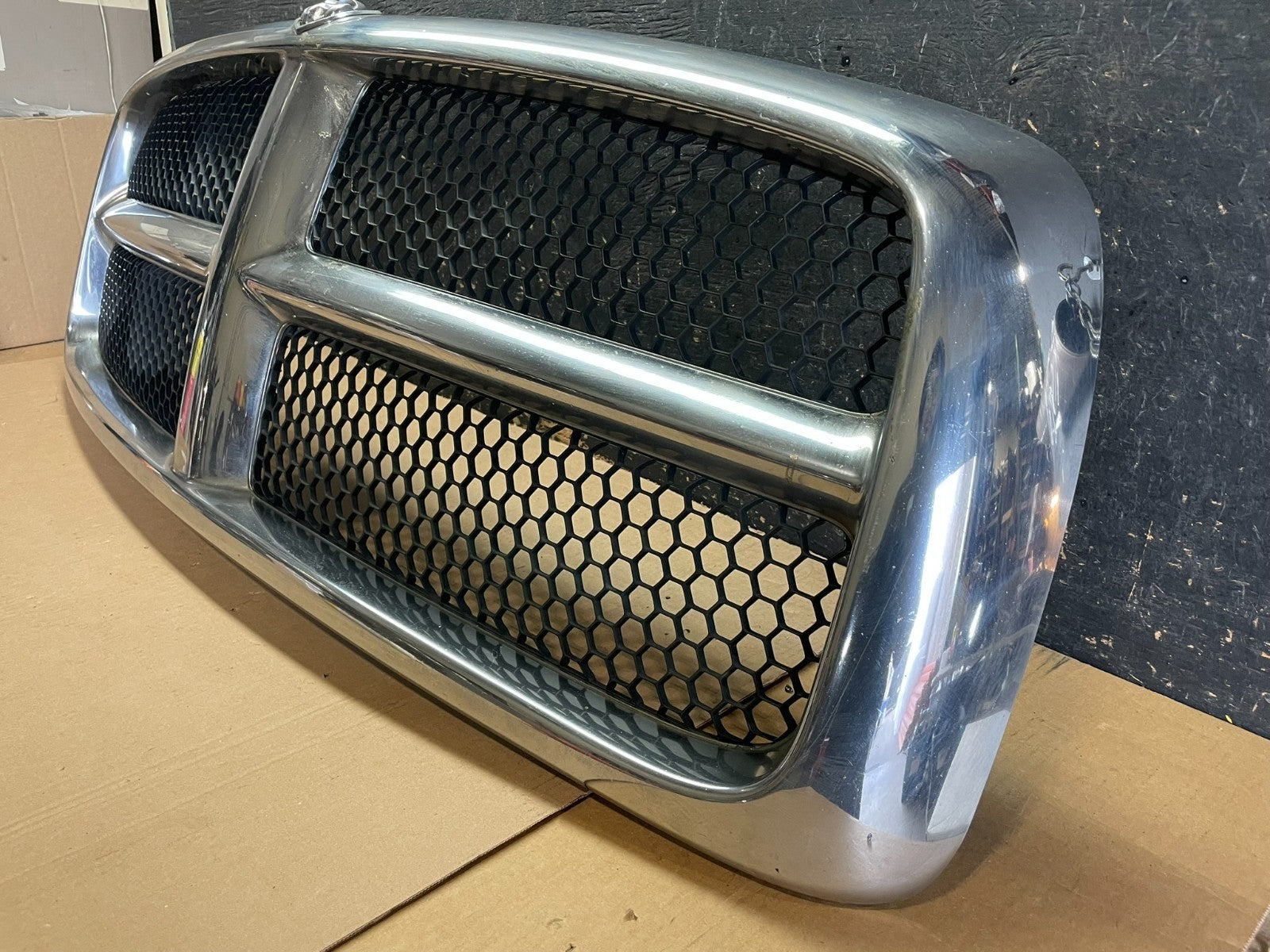 2002 2003 2004 2005 Dodge Ram 1500  Upper Front Grill Grille Z8593 DG1