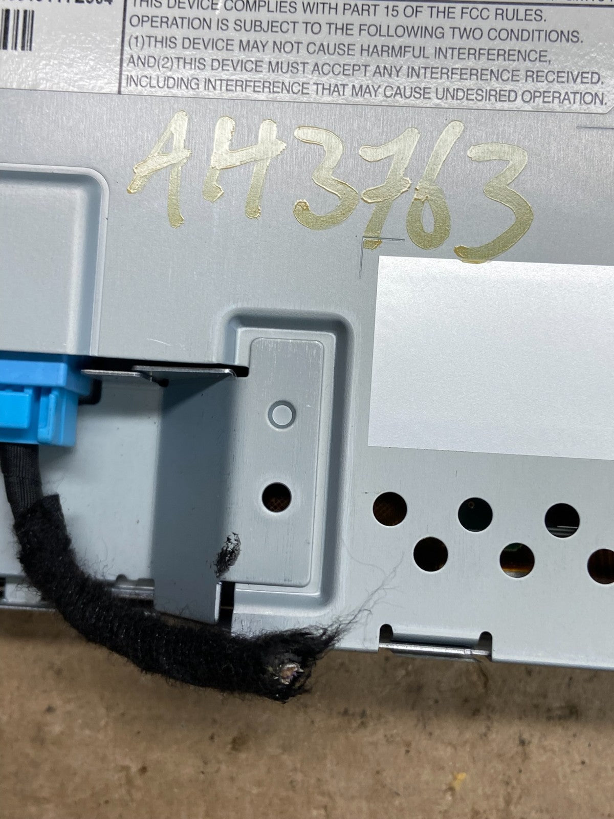 2010 - 2011 Chevrolet Equinox Radio Display Screen Information Dash Oe ah3763 DG7