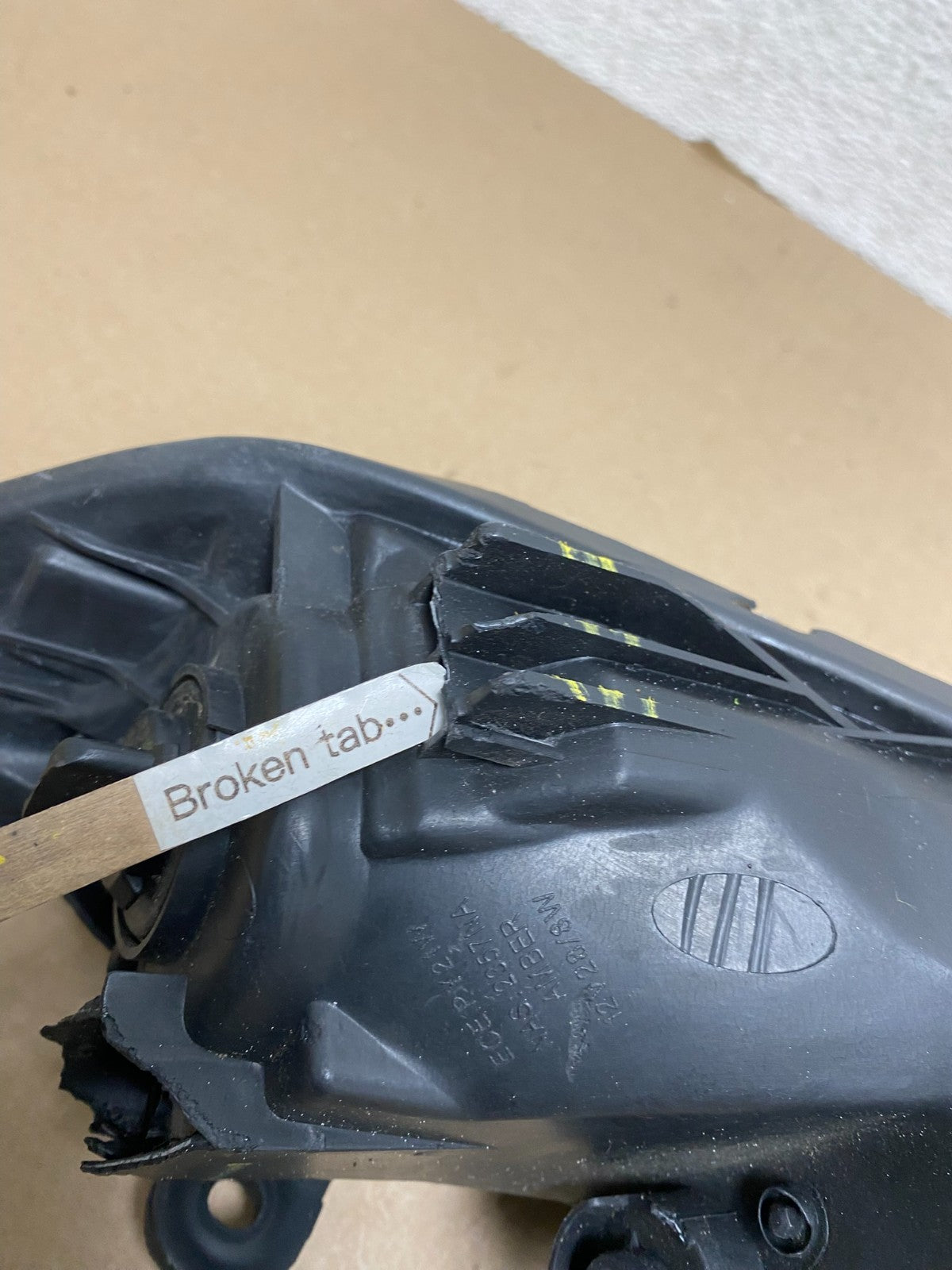 2010 2011 2012 Kia Forte Left+Right Side Headlights Halogen TYC AG4087 DW10
