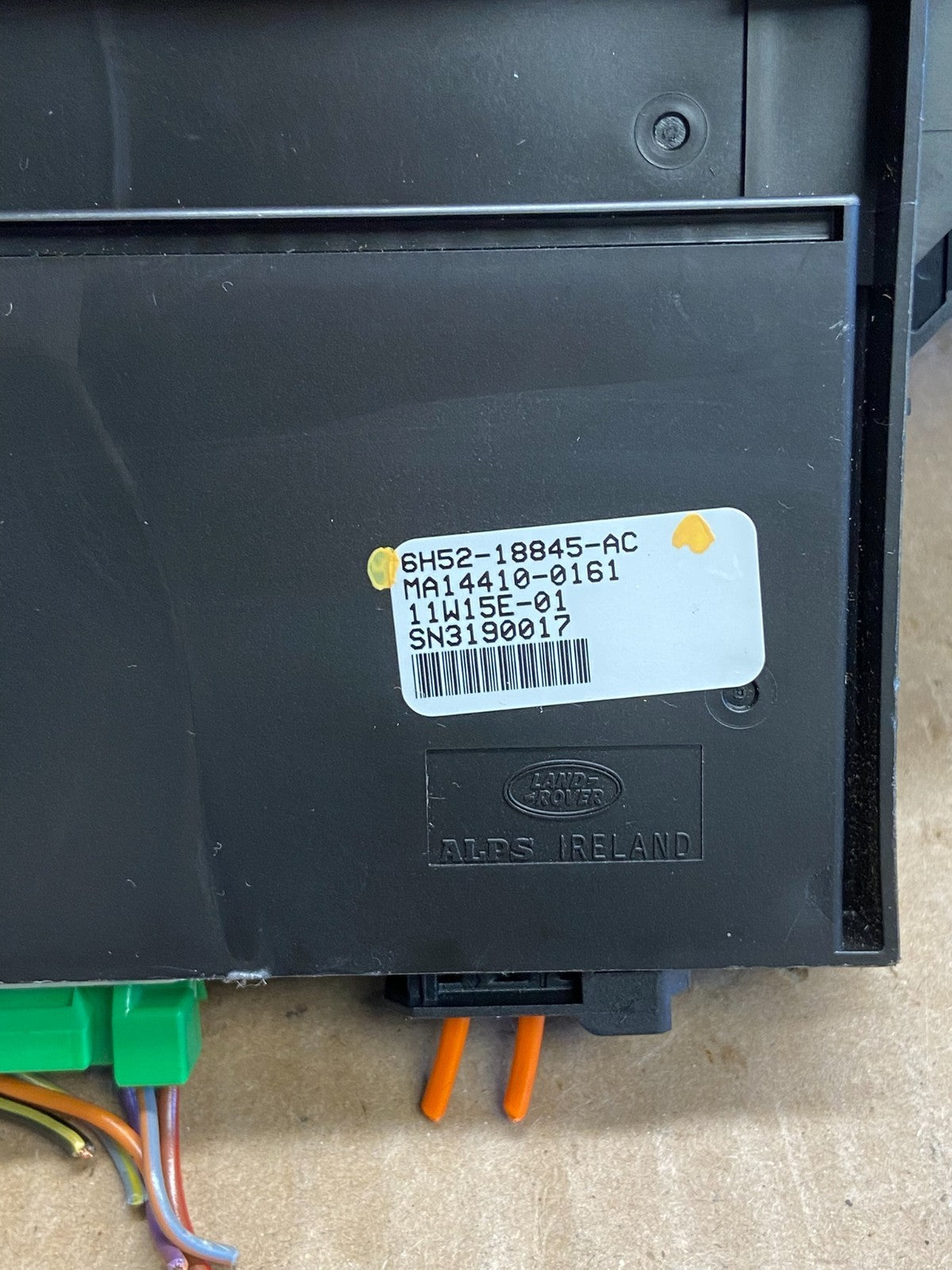 2008 2009 2010 Land Rover LR2 Stereo Radio Amplifier Unit Amp Module AI2760 DG4