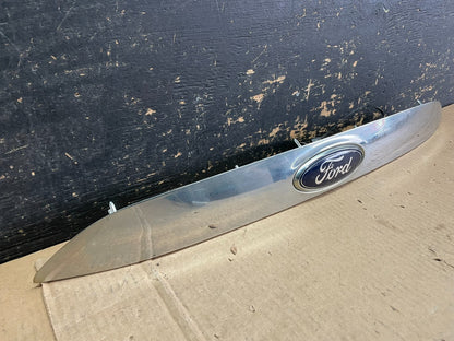 2013 to 2016 Ford Escape Rear Trunk Molding Trim AB3199 DG1