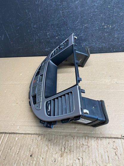 2009 to 2014 Hyundai Genesis A/C Heater Temperature Climate Control OE AG0167 DG2