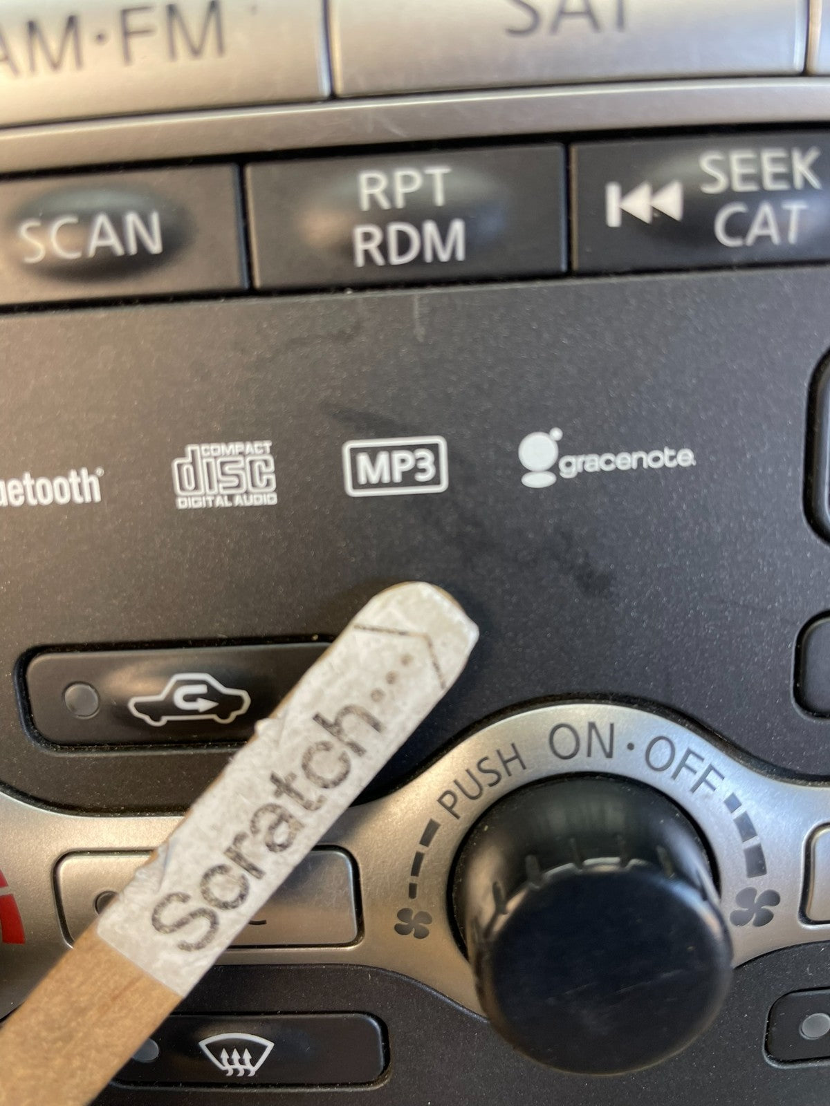 2011 - 2014 Nissan Murano AM FM Radio CD Climate Control Panel AC5250 DG3