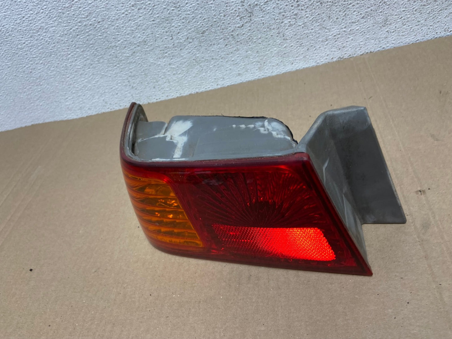 2000 to 2001 Toyota Camry Tail Light Left Driver Lh Side AE9410 LK1