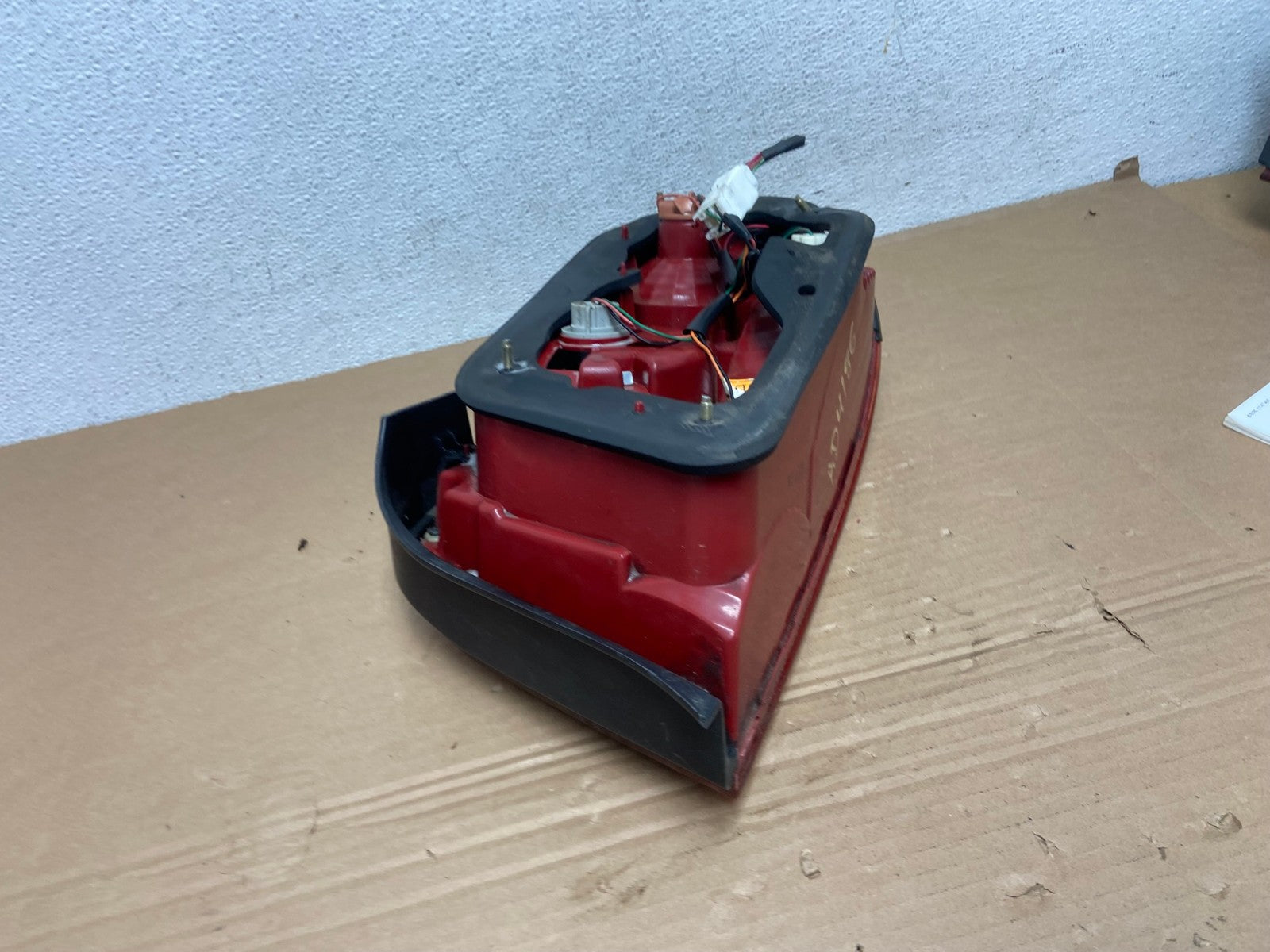 2002 to 2005 Hyundai Sonata Left Driver Lh Side Tail Light AD4186 LK5