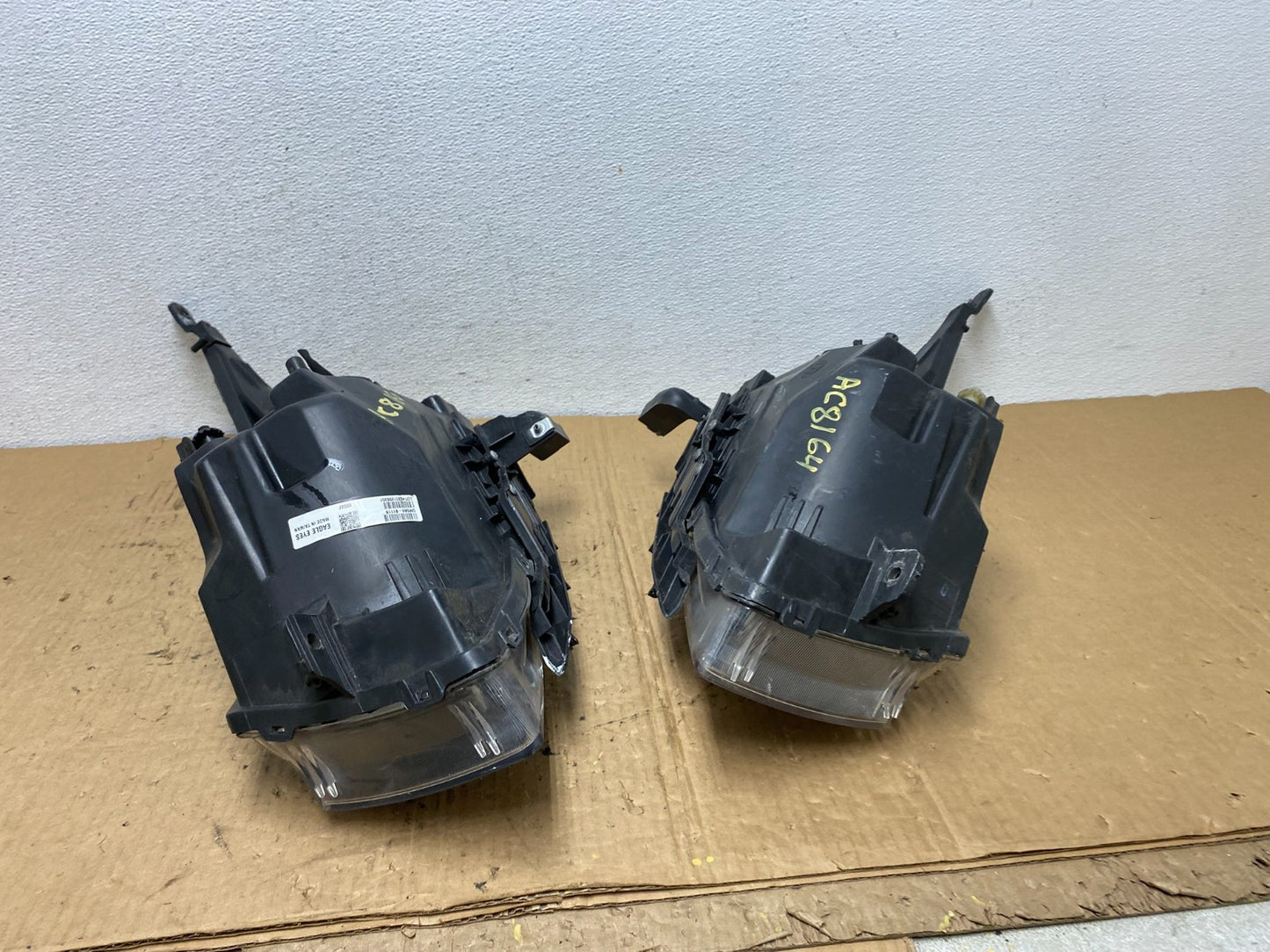 2011 to 2015 Chevrolet Cruze Halogen Left+Right Set Headlights AC8164 DW11